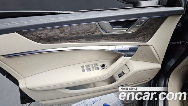 Audi A7 2020 — photo 14