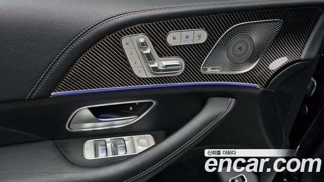 Mercedes-Benz GLE-Class 2022 — photo 24
