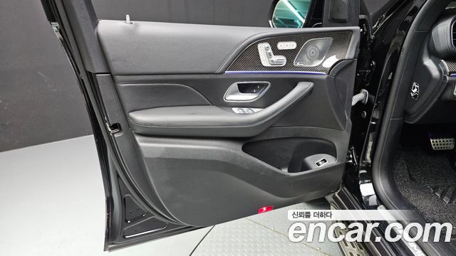Mercedes-Benz GLE-Class 2022 — photo 14