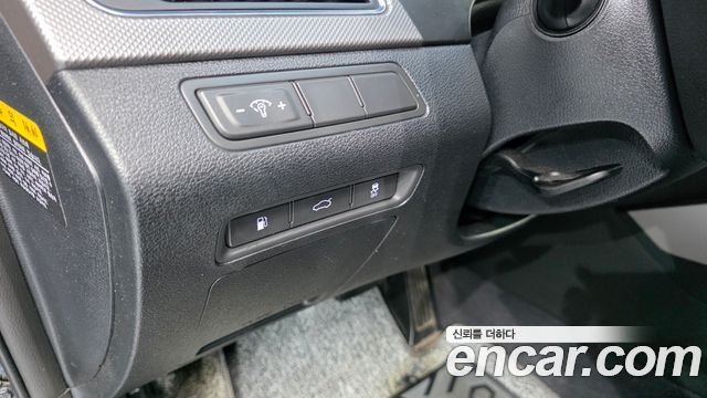 Hyundai Sonata 2016 — photo 25