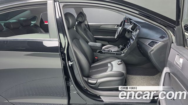 Hyundai Sonata 2016 — photo 16