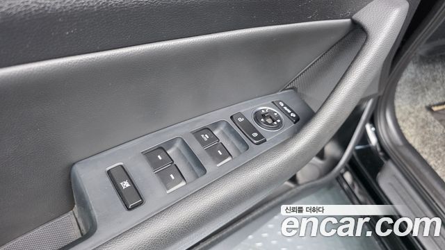 Hyundai Sonata 2016 — photo 29