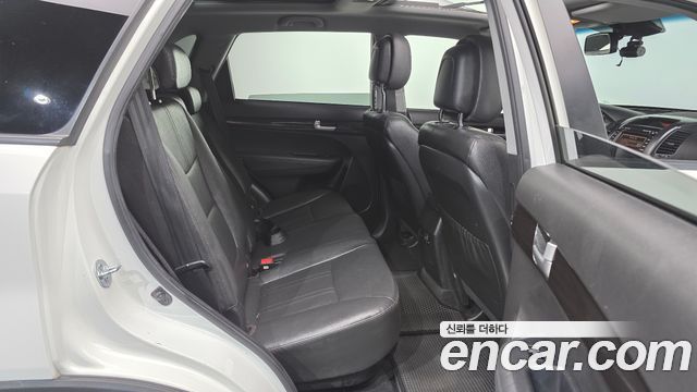 Kia Sorento 2011 — photo 11