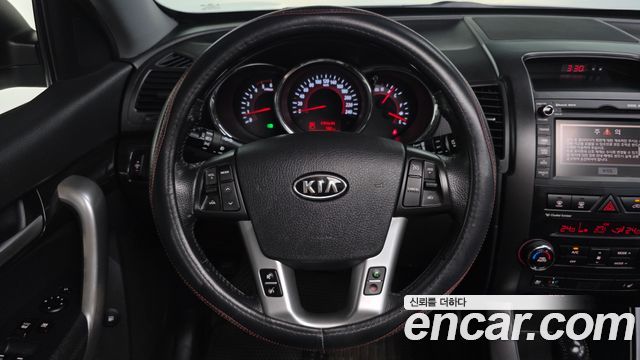 Kia Sorento 2011 — photo 13