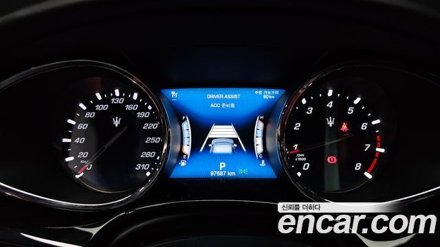 Maserati Quattroporte 2018 — photo 11