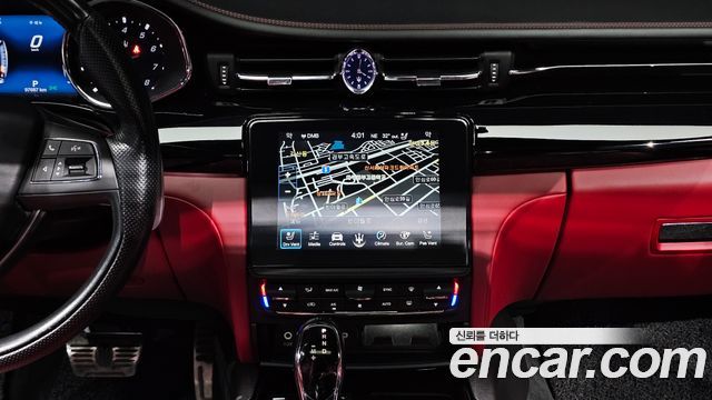 Maserati Quattroporte 2018 — photo 20