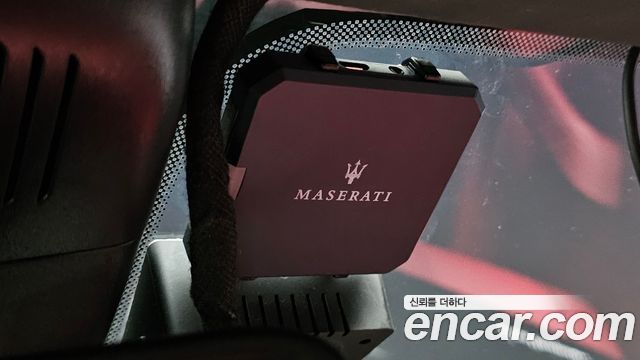 Maserati Quattroporte 2018 — photo 29