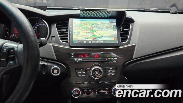 Kia K7 2012 — photo 20