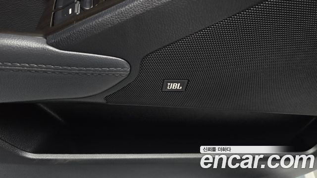 Kia K7 2012 — photo 33
