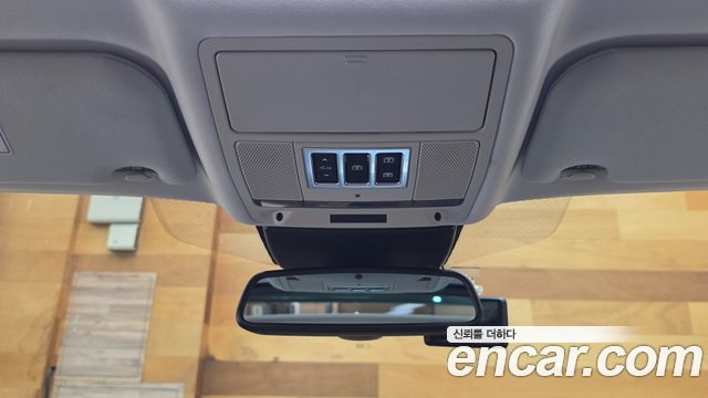 Jaguar XF 2017 — photo 19