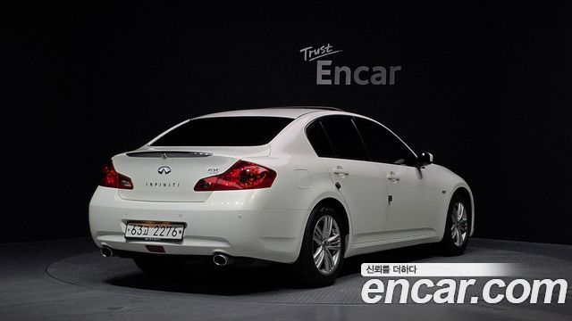 Infiniti G 2011 — photo 2