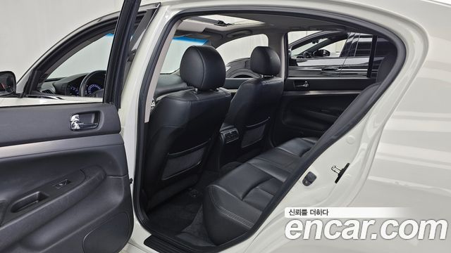 Infiniti G 2011 — photo 17