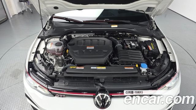 Volkswagen Golf 2024 — photo 6