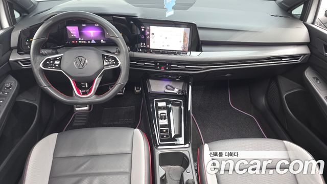 Volkswagen Golf 2024 — photo 10