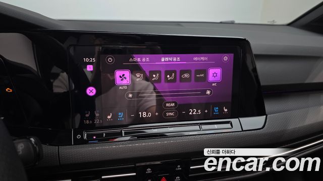 Volkswagen Golf 2024 — photo 21