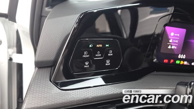 Volkswagen Golf 2024 — photo 29