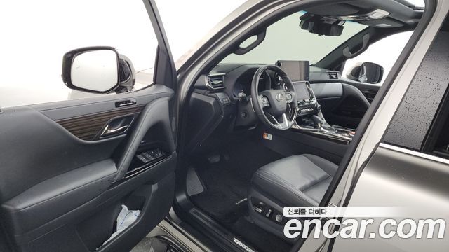 Lexus LX 2025 — photo 13
