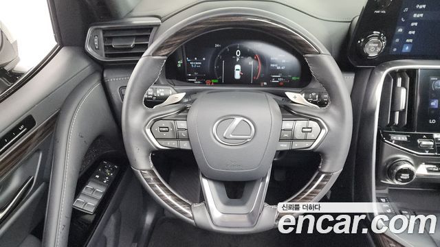 Lexus LX 2025 — photo 20