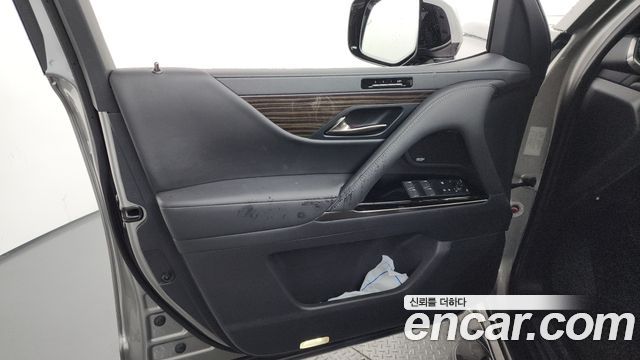 Lexus LX 2025 — photo 31