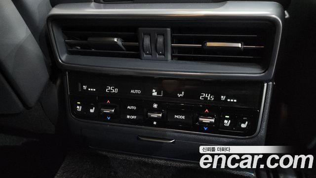Lexus LX 2025 — photo 36