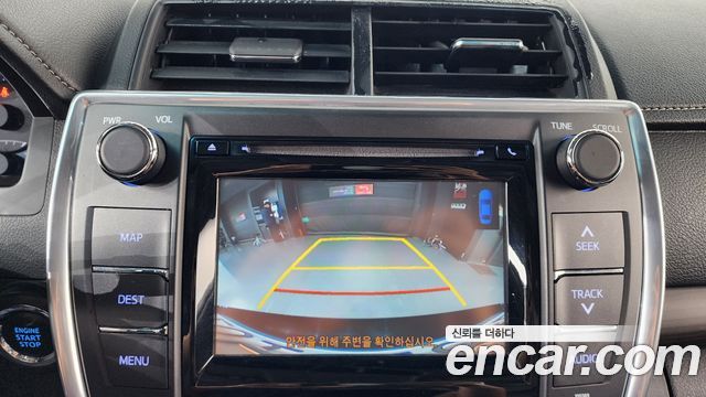 Toyota Camry 2015 — photo 14
