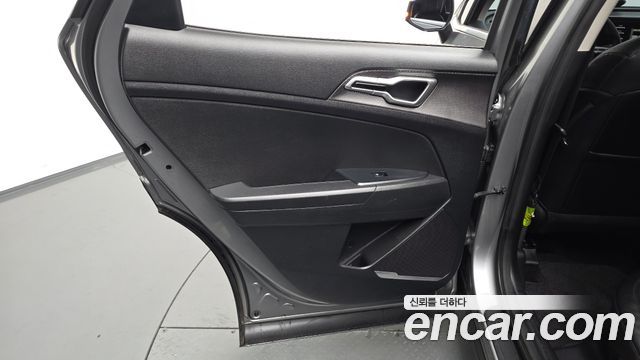 Kia Sportage 2022 — photo 14