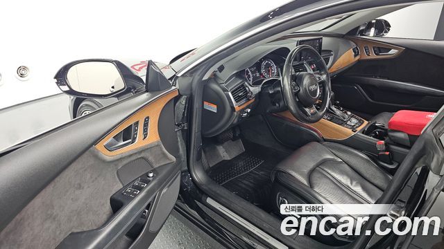 Audi A7 2016 — photo 13