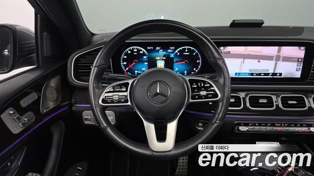 Mercedes-Benz GLE-Class 2021 — photo 18