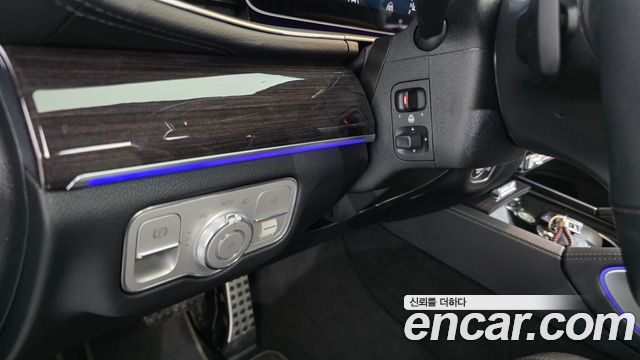 Mercedes-Benz GLE-Class 2021 — photo 20