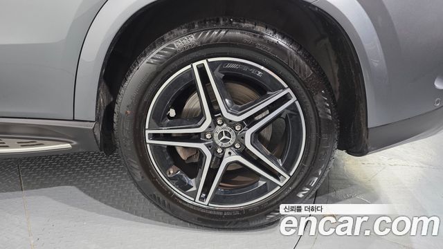 Mercedes-Benz GLE-Class 2021 — photo 7