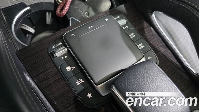 Mercedes-Benz GLE-Class 2021 — photo 30