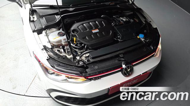 Volkswagen Golf 2024 — photo 6