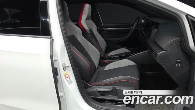 Volkswagen Golf 2024 — photo 17