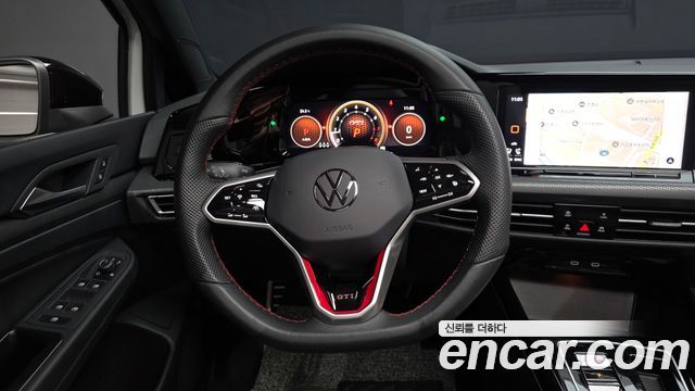 Volkswagen Golf 2024 — photo 19