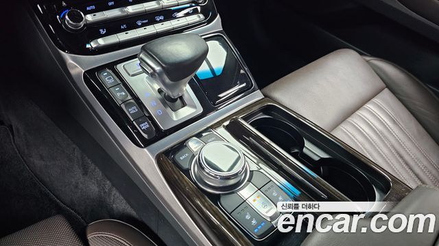 Genesis EQ900 2016 — photo 9