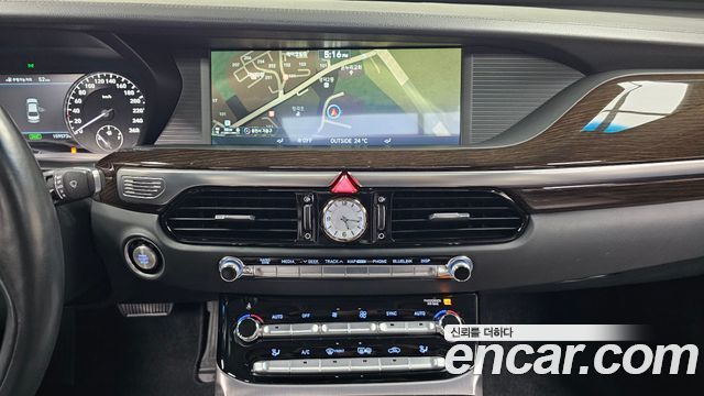 Genesis EQ900 2016 — photo 14