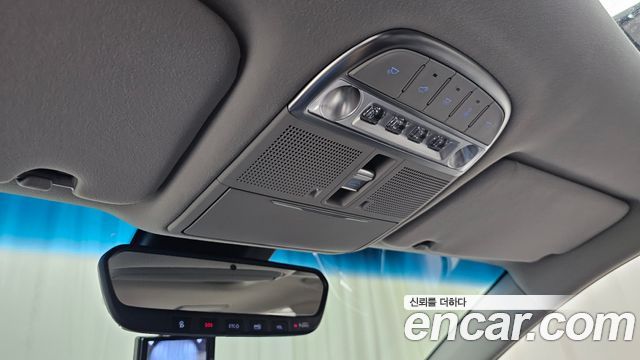 Genesis EQ900 2016 — photo 17