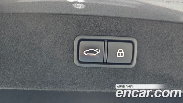 Genesis EQ900 2016 — photo 20