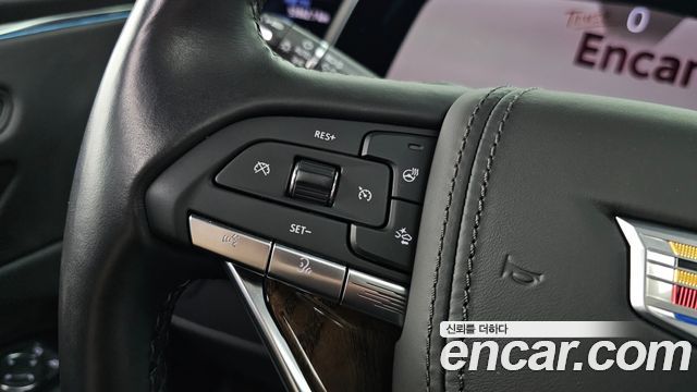 Cadillac Escalade 2023 — photo 21