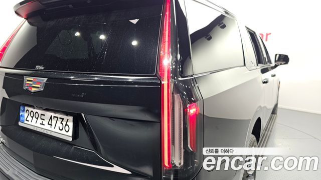 Cadillac Escalade 2023 — photo 9