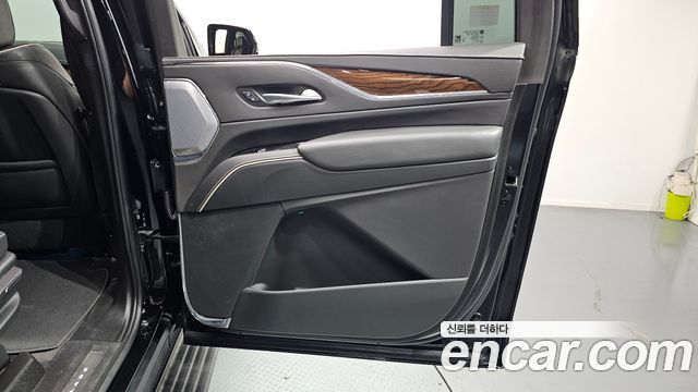 Cadillac Escalade 2023 — photo 15