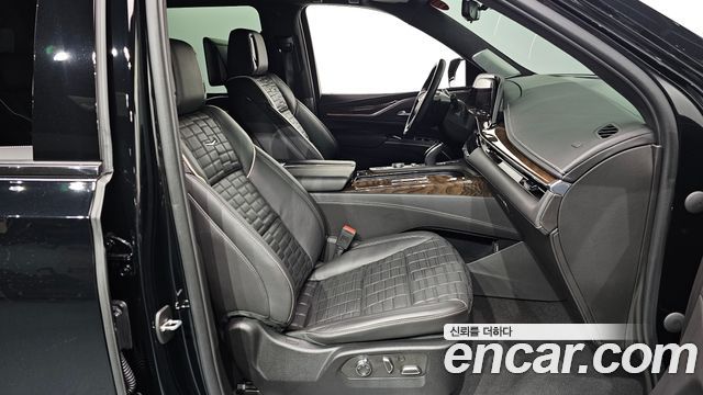 Cadillac Escalade 2023 — photo 16