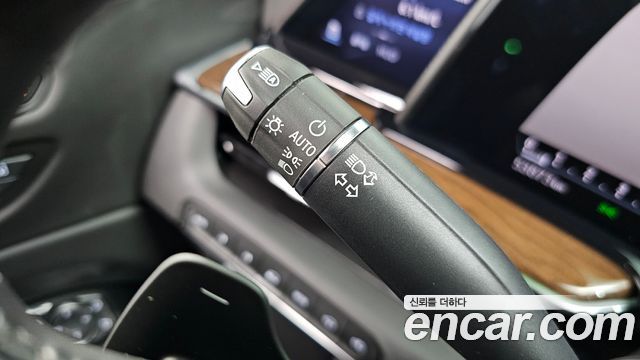 Cadillac Escalade 2023 — photo 33