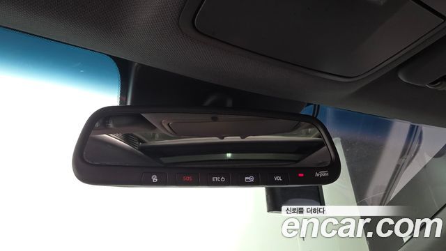 Hyundai i30 2019 — photo 16