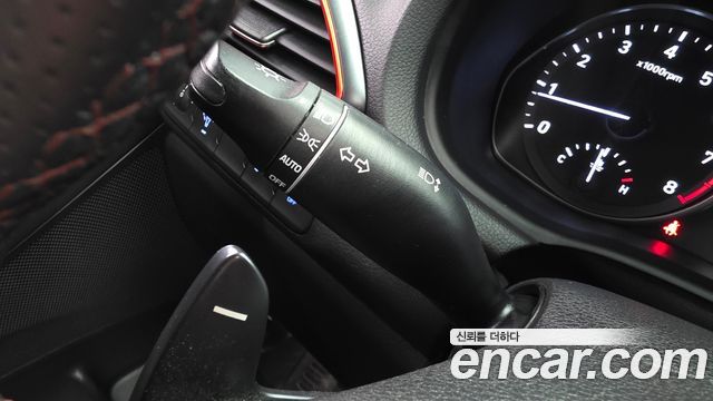 Hyundai i30 2019 — photo 19