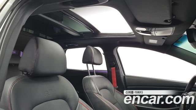 Hyundai i30 2019 — photo 20