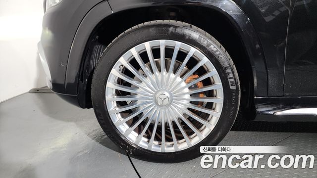 Mercedes-Benz GLS-Class 2023 — photo 5