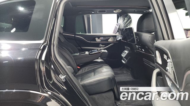 Mercedes-Benz GLS-Class 2023 — photo 17