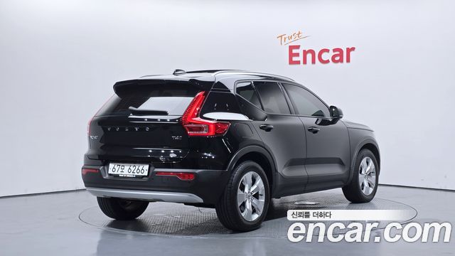 Volvo XC40 2019 — photo 2