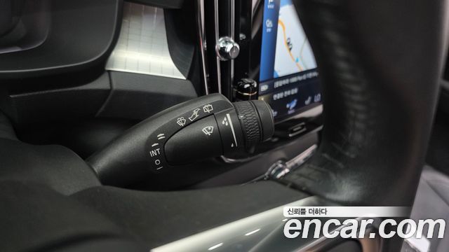 Volvo XC40 2019 — photo 25